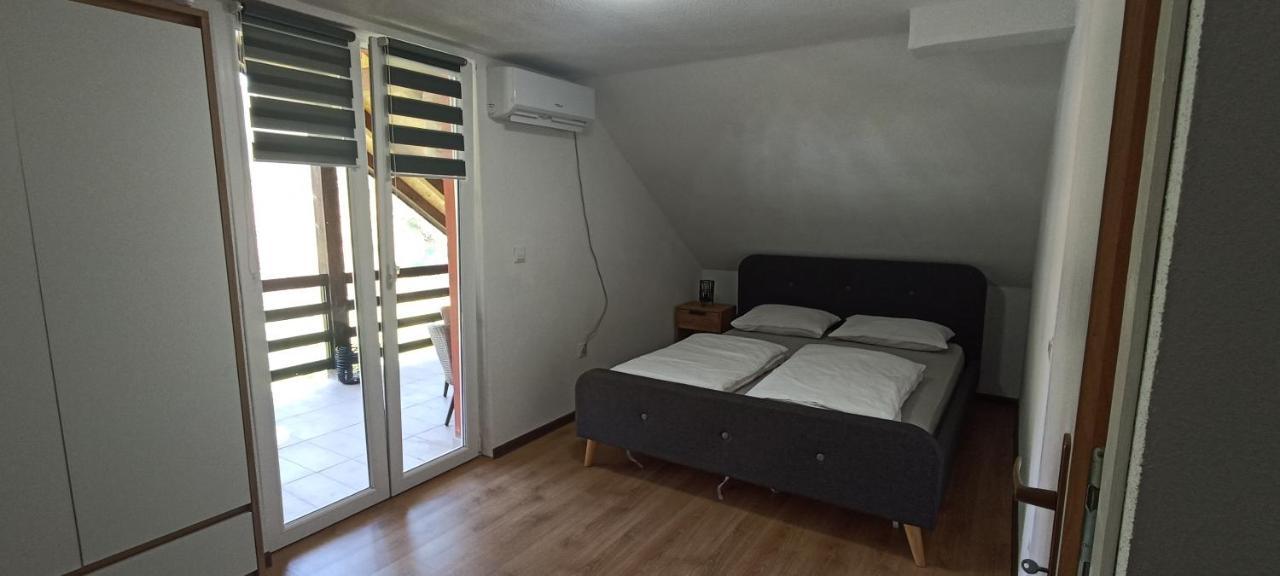 Holiday Home Dani Бихач Экстерьер фото